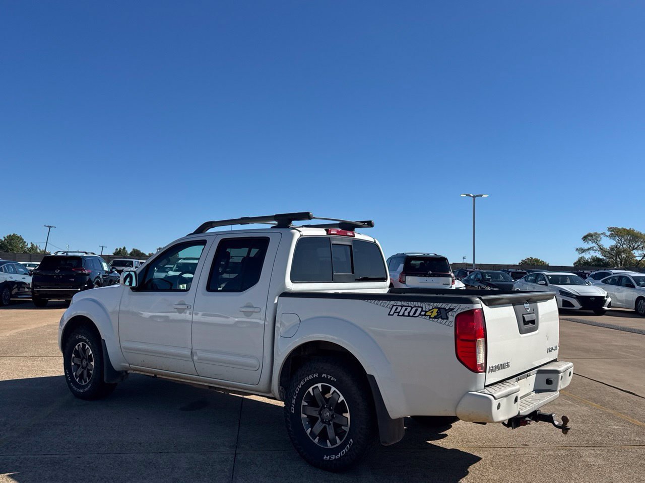 Used 2015 Nissan Frontier PRO-4X w/ Pro-4x Luxury Package AWD/4WD image 18