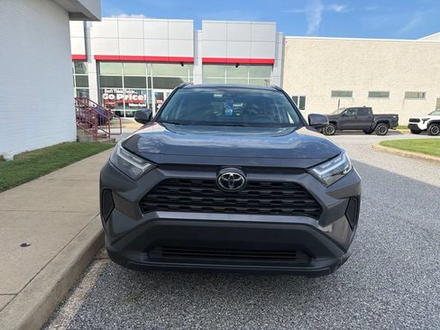 Used 2025 Toyota RAV4 XLE w/ Convenience Package AWD/4WD image 8