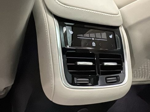 New 2026 Volvo XC90 T8 Ultra image 28