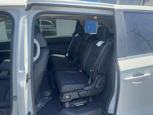 New 2026 Honda Odyssey EX-L image 11