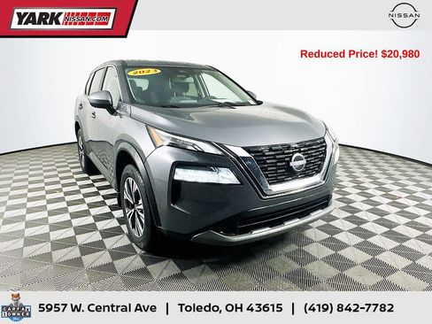 Used 2023 Nissan Rogue SV AWD/4WD image 1
