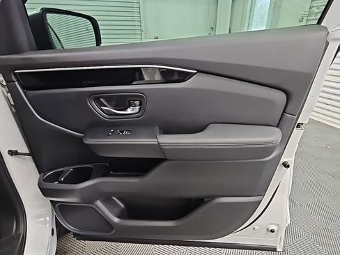 Used 2023 Honda Pilot EX-L image 42