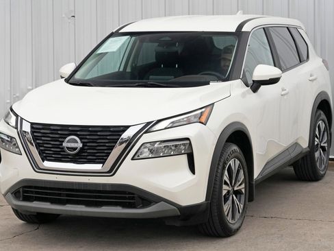 Used 2023 Nissan Rogue SV FWD image 41