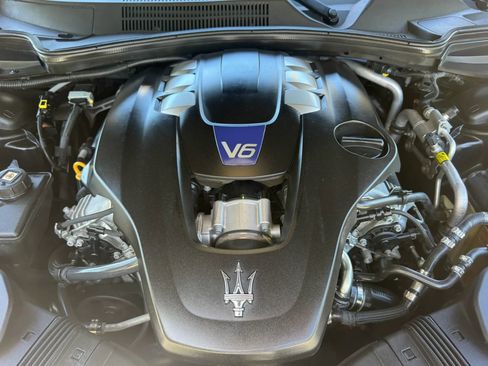 Used 2015 Maserati Quattroporte S Q4 image 19