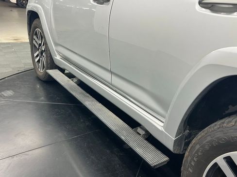 Used 2018 Toyota 4Runner Limited AWD/4WD image 8