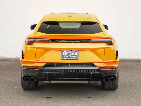 Used 2024 Lamborghini Urus S AWD/4WD image 7