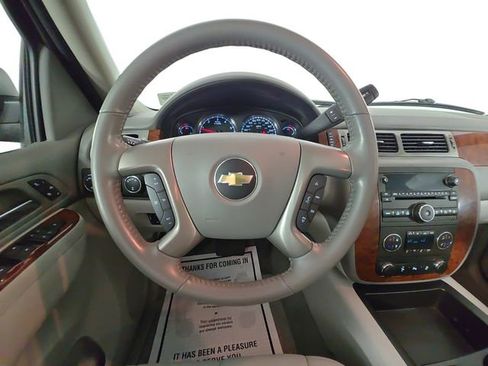 Used 2013 Chevrolet Tahoe LT w/ Luxury Package AWD/4WD image 12