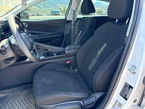 Used 2022 Hyundai Elantra Blue w/ Preferred Accessory Package FWD image 10