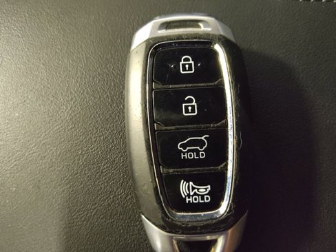 Used 2019 Hyundai Santa Fe FWD image 32