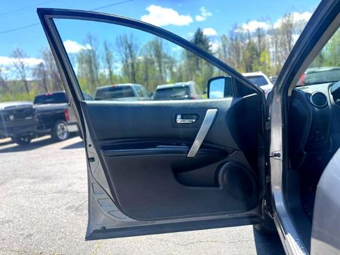 Used 2012 Nissan Rogue SL image 9