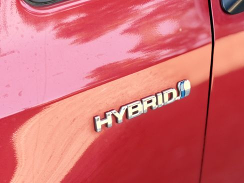 Used 2013 Toyota Prius V Two FWD image 22
