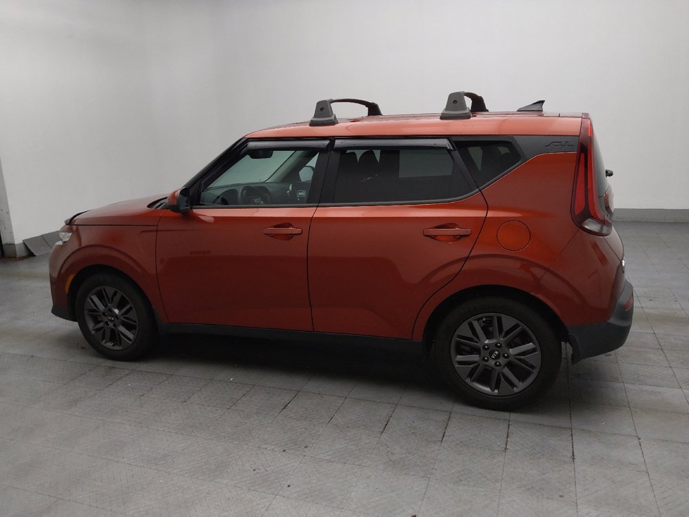 Used 2021 Kia Soul S FWD image 3