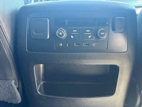 Used 2020 Chevrolet Tahoe Premier w/ Premier 6.2L Value Package AWD/4WD image 45