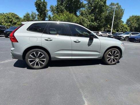 Used 2024 Volvo XC60 B5 Plus AWD/4WD image 17