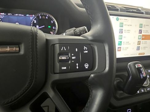 Used 2023 Land Rover Defender 130 X image 24