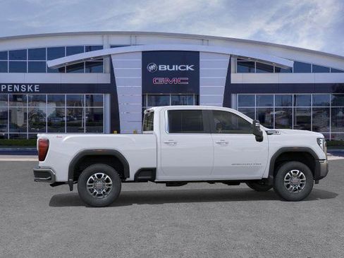 New 2026 GMC Sierra 2500 SLE image 5