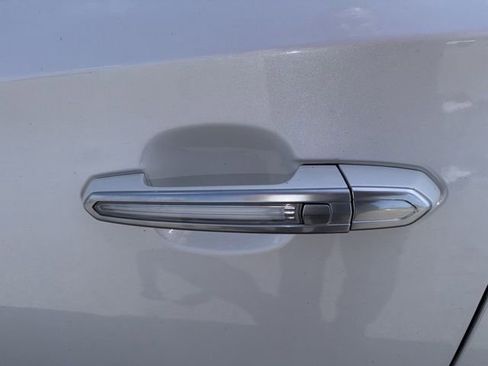 Used 2016 Cadillac XTS Luxury w/ Driver Awareness Package image 26