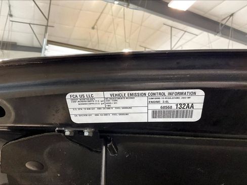 Used 2022 Jeep Wrangler Unlimited Sport AWD/4WD image 32