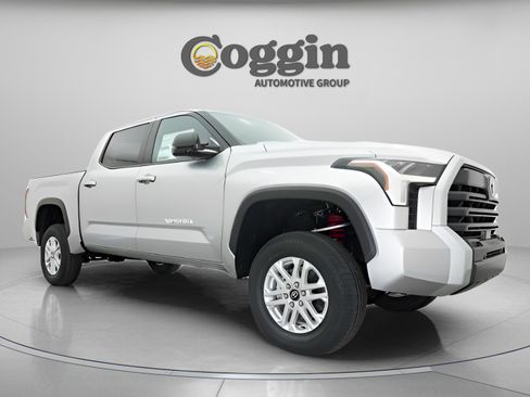 New 2026 Toyota Tundra SR5 image 13