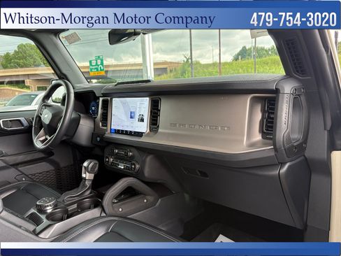 Used 2025 Ford Bronco Outer Banks w/ Sasquatch Package AWD/4WD image 36