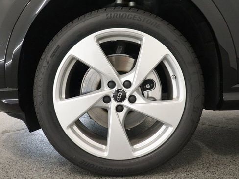 New 2025 Audi Q5 Premium Plus image 5