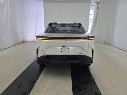 Used 2023 Lexus RZ 450e Premium w/ Technology Package AWD/4WD image 5