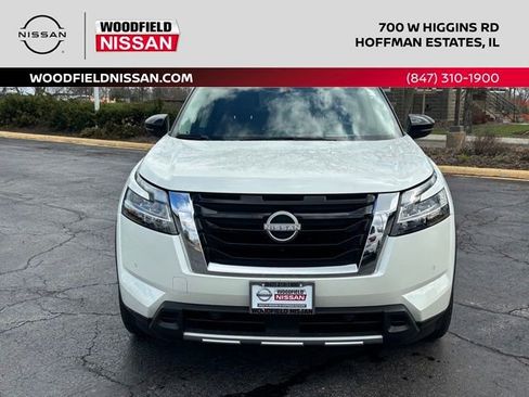 Certified 2024 Nissan Pathfinder Platinum AWD/4WD image 2