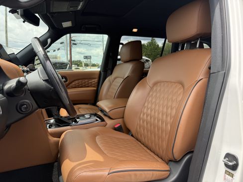 Certified 2022 INFINITI QX80 Sensory w/ All-Season Package RWD image 13