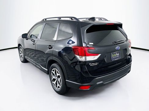 Used 2024 Subaru Forester Premium AWD/4WD image 5