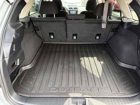 Used 2018 Subaru Outback 2.5i Premium AWD/4WD image 21