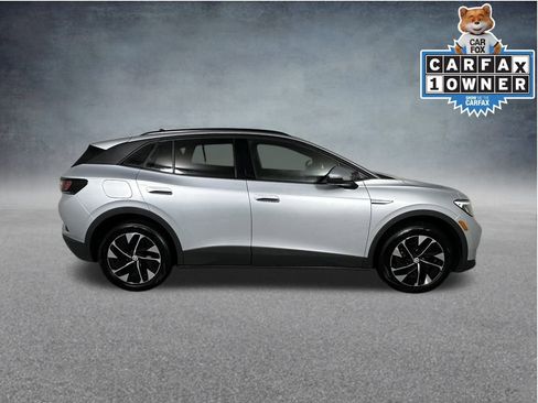 Used 2022 Volkswagen ID.4 Pro image 10