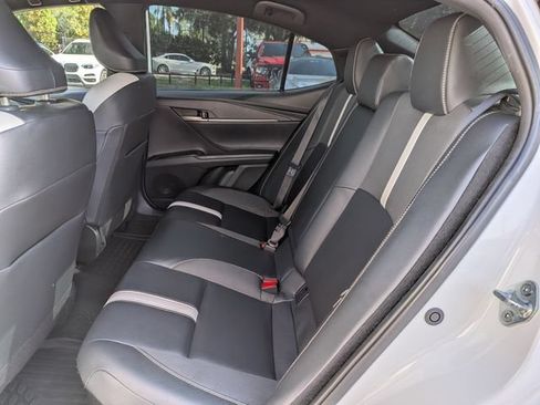 Used 2025 Toyota Camry SE FWD image 15