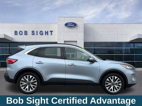 Used 2022 Ford Escape Titanium w/ Class II Trailer Tow Package AWD/4WD image 4