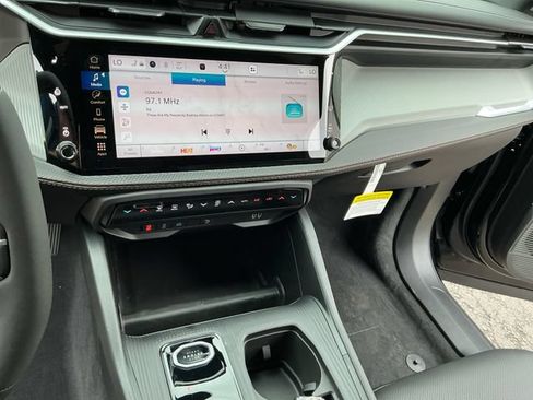 New 2026 Jeep Cherokee Limited AWD/4WD image 31