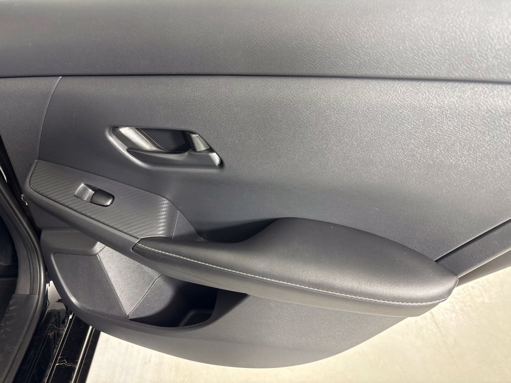 Used 2024 Nissan Sentra SV FWD image 21