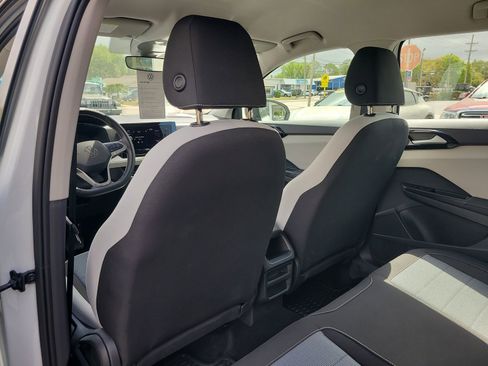 Certified 2025 Volkswagen Taos S image 13