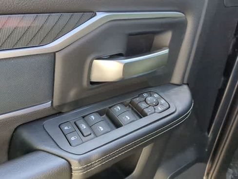 New 2026 RAM 2500 Big Horn AWD/4WD image 18