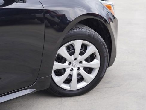 Used 2023 Toyota Corolla LE image 8