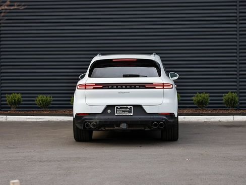 Certified 2025 Porsche Cayenne image 6