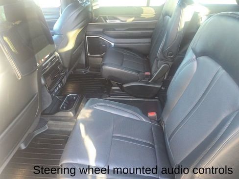 Used 2023 Jeep Wagoneer Series III w/ Convenience Group I image 25