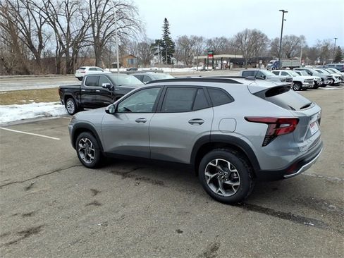 New 2026 Chevrolet Trax LT w/ LT Convenience Package image 6