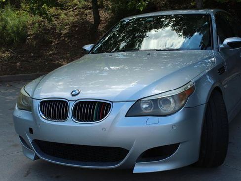 Used 2006 BMW M5 RWD image 4