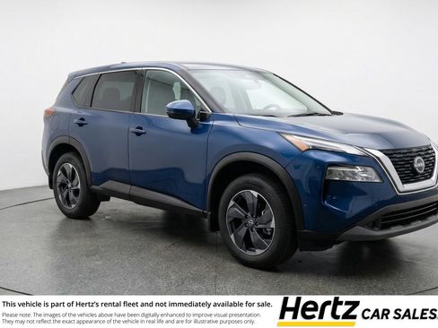 Used 2025 Nissan Rogue SV image 1