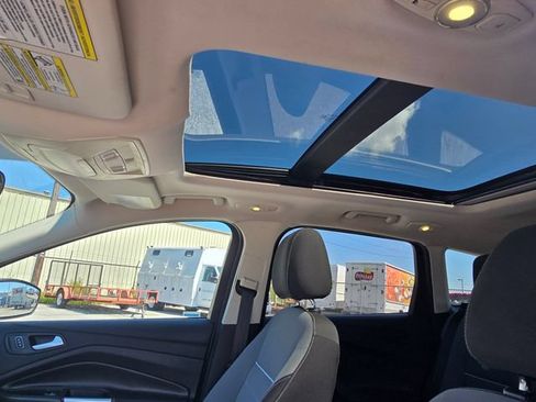 Used 2014 Ford Escape SE w/ Equipment Group 201A AWD/4WD image 12