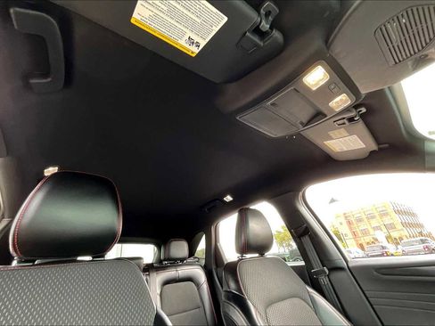 Used 2024 Ford Escape ST-Line image 25