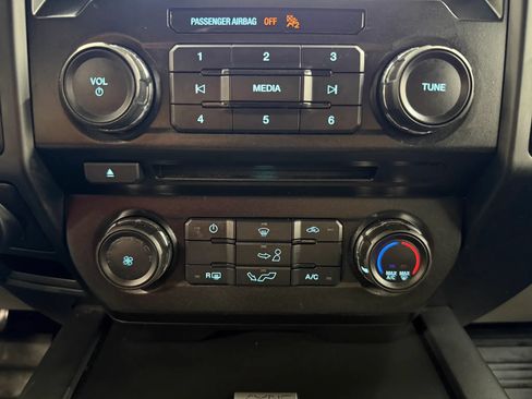 Used 2017 Ford F150 XL w/ Equipment Group 101A Mid AWD/4WD image 25