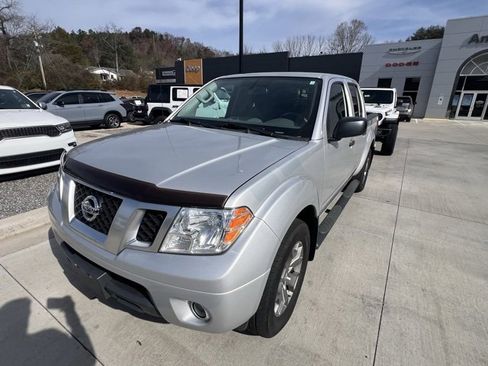 Used 2021 Nissan Frontier SV image 8