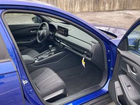 Certified 2024 Honda Accord Sport image 25