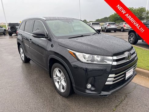 Used 2017 Toyota Highlander Limited FWD image 1
