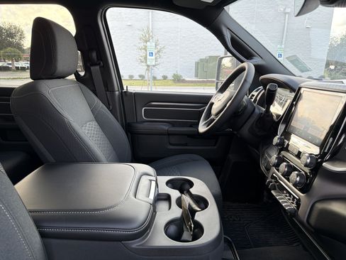 Used 2025 RAM 3500 Big Horn AWD/4WD image 20